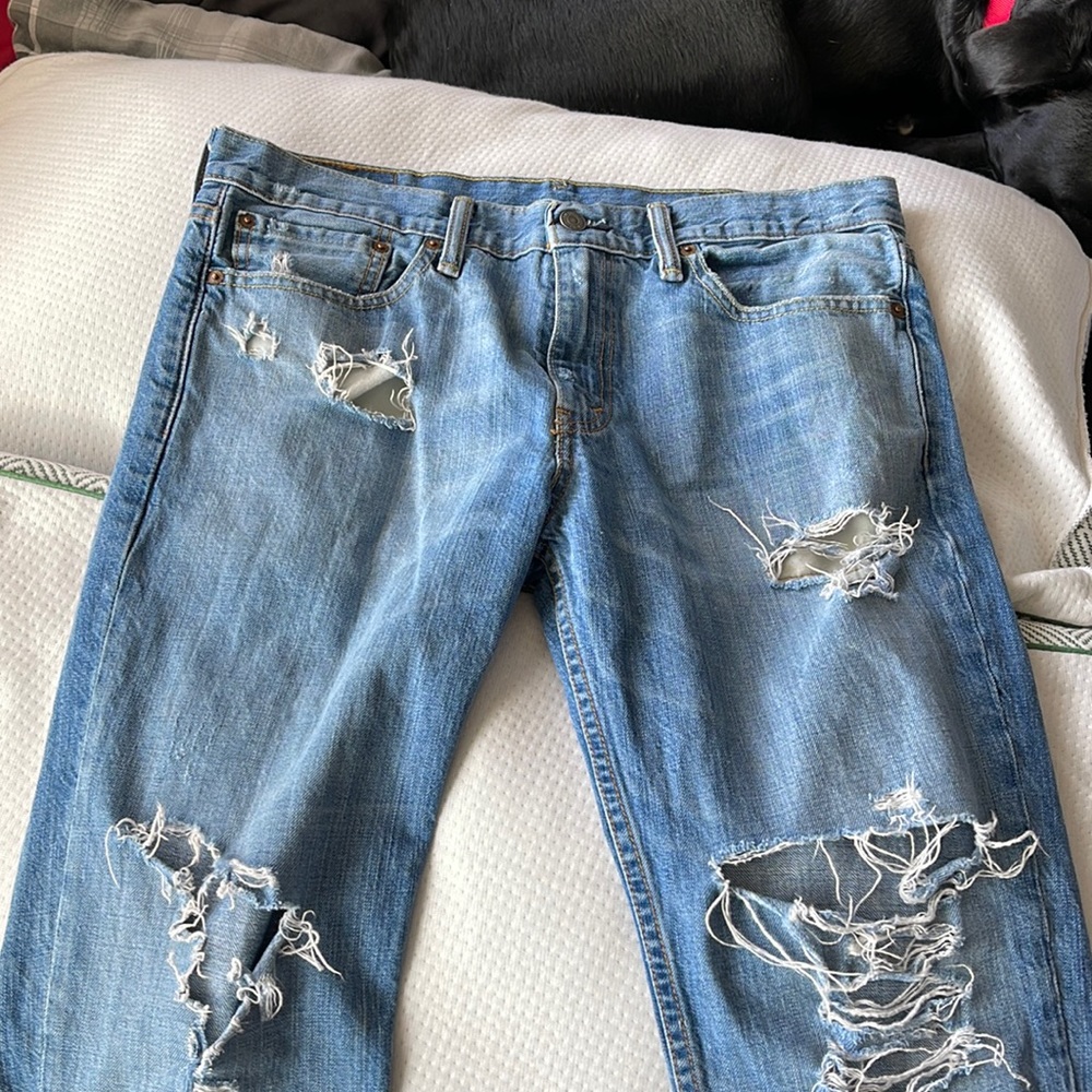 Levi’s jeans worn look